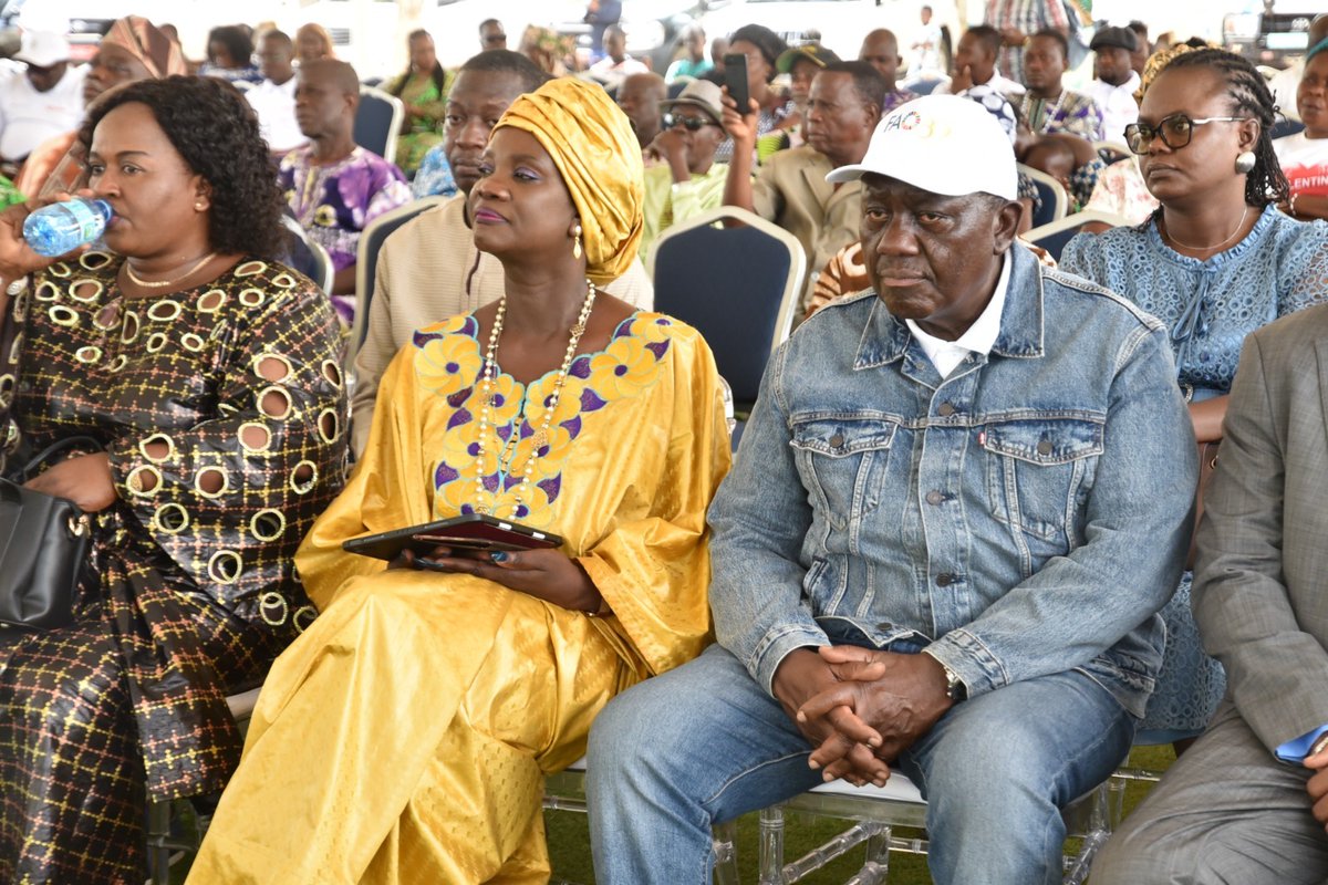 FAOBenin's tweet photo. #HappeningNow- Cérémonie officielle de la #JMA2025 

Dans son discours prononcé au nom de la FAO Bénin, Mme Aminatou Sar, Coordonnatrice résidente des Nations Unies au Bénin, a déclaré : « Guidés par une ambition commune, nous pouvons – et nous devons – aller de l’avant.»

#FAO80 https://t.co/VauZ5Suz74