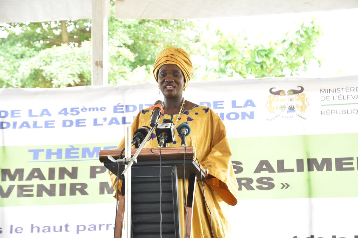 FAOBenin's tweet photo. #HappeningNow- Cérémonie officielle de la #JMA2025 

Dans son discours prononcé au nom de la FAO Bénin, Mme Aminatou Sar, Coordonnatrice résidente des Nations Unies au Bénin, a déclaré : « Guidés par une ambition commune, nous pouvons – et nous devons – aller de l’avant.»

#FAO80 https://t.co/VauZ5Suz74