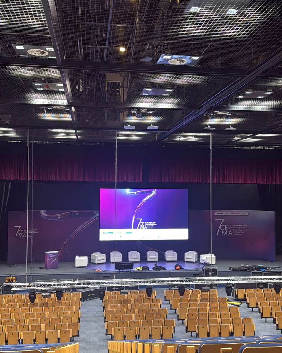 SEDIM_RX's tweet photo. 🎉 ¡Todo listo para el #7CEMA!

Ya está abierta la Secretaría y en unas horas comienzan los cursos precongreso (15:30h).

💗 Madrid nos espera para unos días llenos de ciencia, aprendizaje y encuentro entre profesionales.

#patologiamamaria #cancerdemama #SEDIM @congresomama https://t.co/U1CugjPMh8