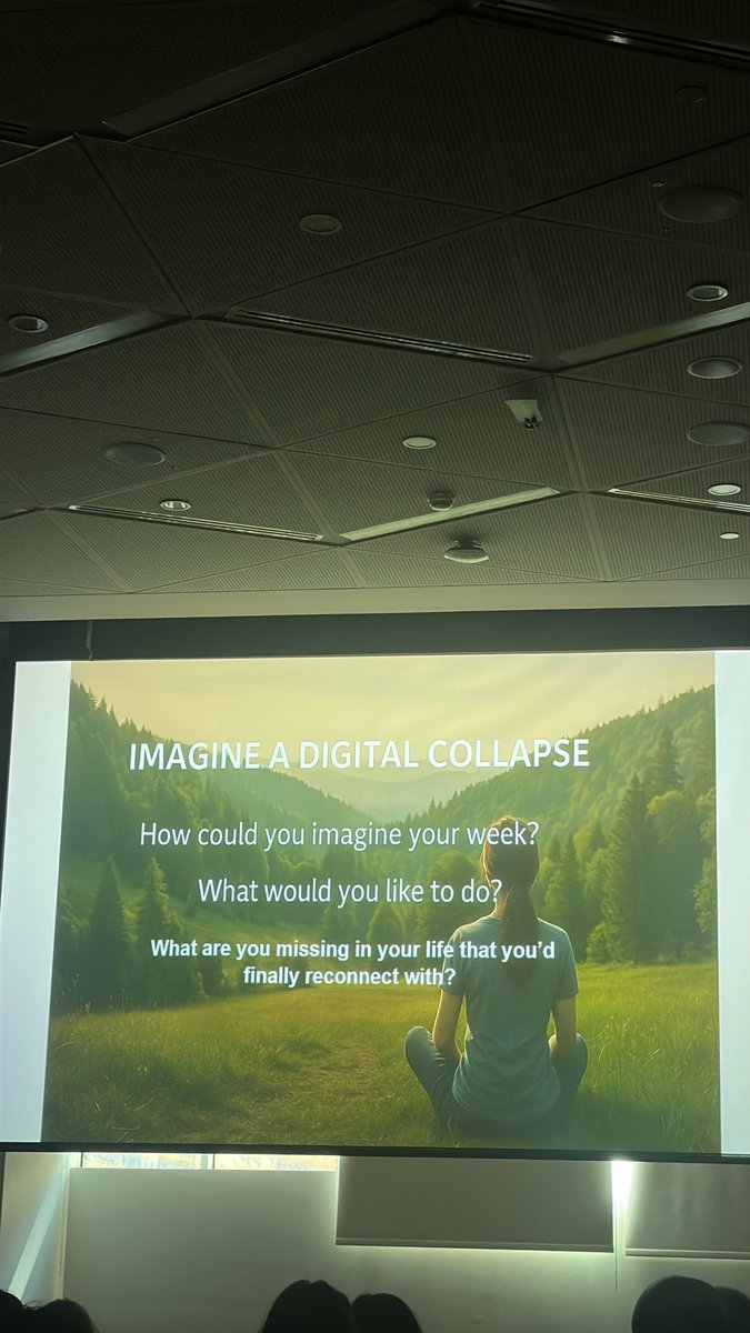 AUBWellness's tweet photo. Today we had a very interesting seminar, Always On: Escaping the Pressure to be Constantly Available by Mrs. Jana Issa. #wellness #connecting #disconnecting https://t.co/ekDoBPJxfx