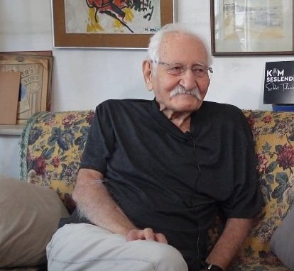 Çok üzgünüm Sanatın bir çok dalında aynı başarıyı göstermiş koca usta harika bir besteci, tiyatrocu ve mimarı kaybettik. 
Huzur içinde uyu #ArifErkin 🙏🏻