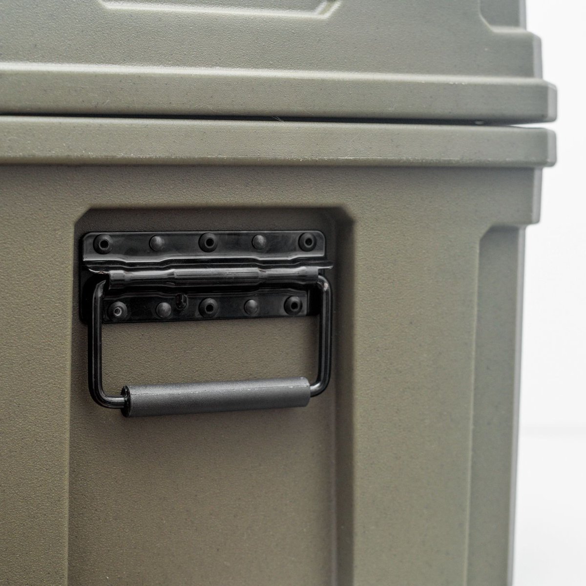 GoebelFasteners's tweet image. The GO-BR1 #rivetgun from GOEBEL is a powerful, reliable and lightweight tool (1,4 Kg including battery). This #riveter sets #blindrivets from diameter 3,0 - 5,0 mm. The GOEBEL Angle Head 90° for the GO-BR1 is suitable for a use in tight, small and limited space for #riveting.