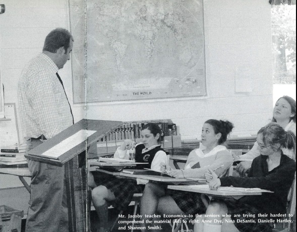 🎓 As we wrap up the first quarter of the year, we’re throwing it back to Economics class with Mr. Jacoby, where senior year meant big discussions, thoughtful note-taking, and maybe just a little bit of “Are we sure this is going to be on the test?” energy.  #ThrowbackThursday