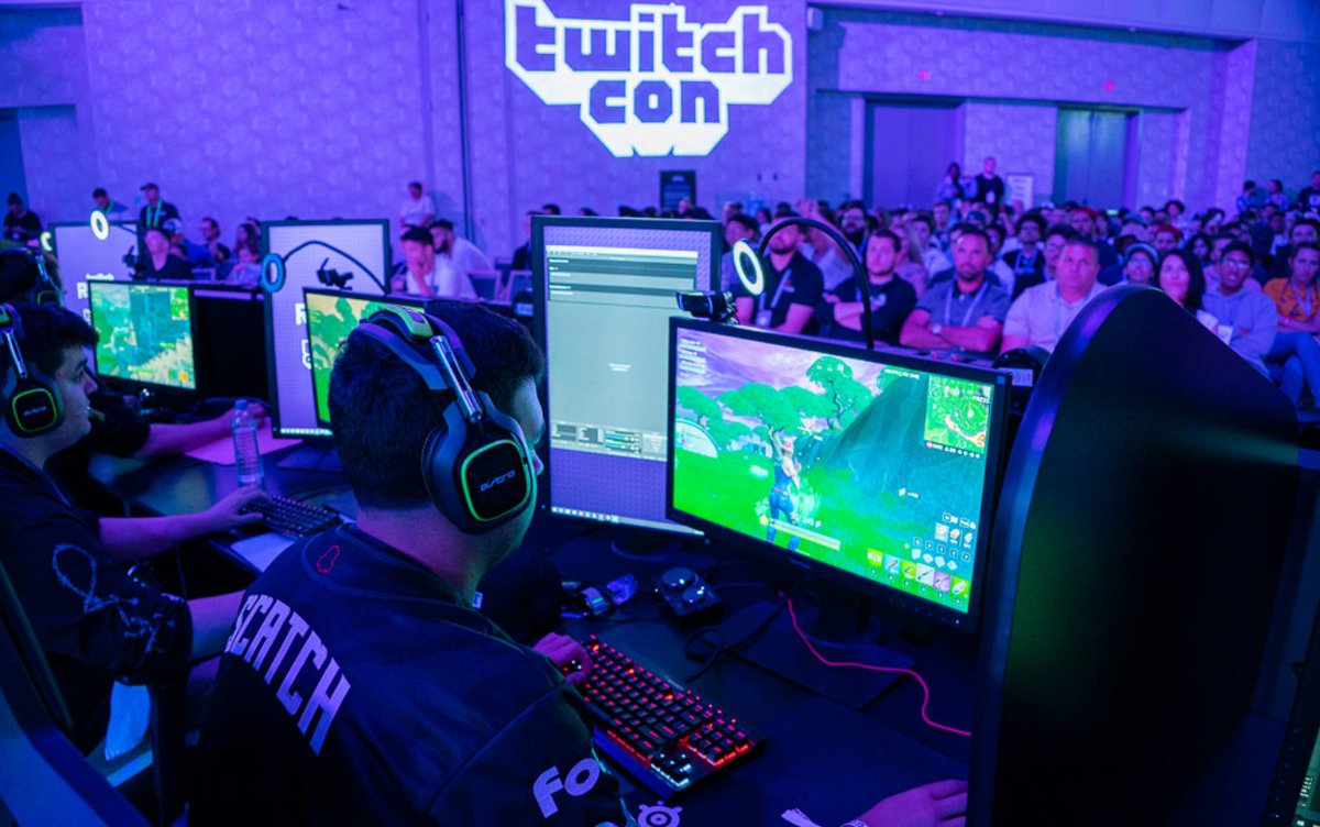RedWolves_Com's tweet image. This weekend we're in San Diego for TwitchCon 2025! Come see some of us at the event!