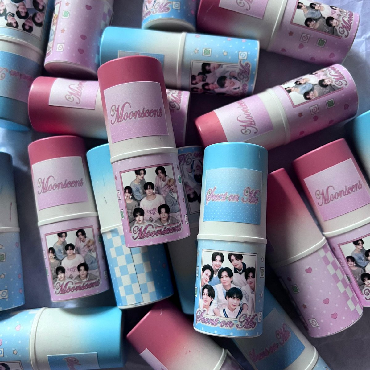 dionyjoonz's tweet image. sector k freebies for engenes! 

𝗽𝗮𝗿𝗳𝘂𝗺𝗲 𝗯𝗮𝗹𝗺
by @dionyjoonz &amp;amp; @gojakeinstant

🪷 𝗺𝗼𝗼𝗻𝘀𝗰𝗲𝗻𝘁 (pink) or 𝘀𝗰𝗲𝗻𝘁 𝗼𝗻 𝗺𝗲 (blue)
🪷 day 1 &amp;amp; day 2

rt &amp;amp; likes are very appreciated.
see you, engenes!