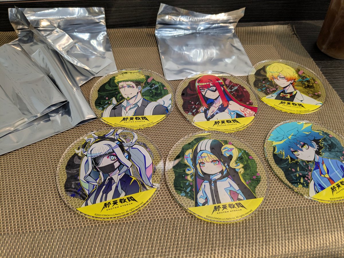 in japan and lucky timing got me here for the end of the shuten gratte collab but not lucky enough to get me the rei coaster....