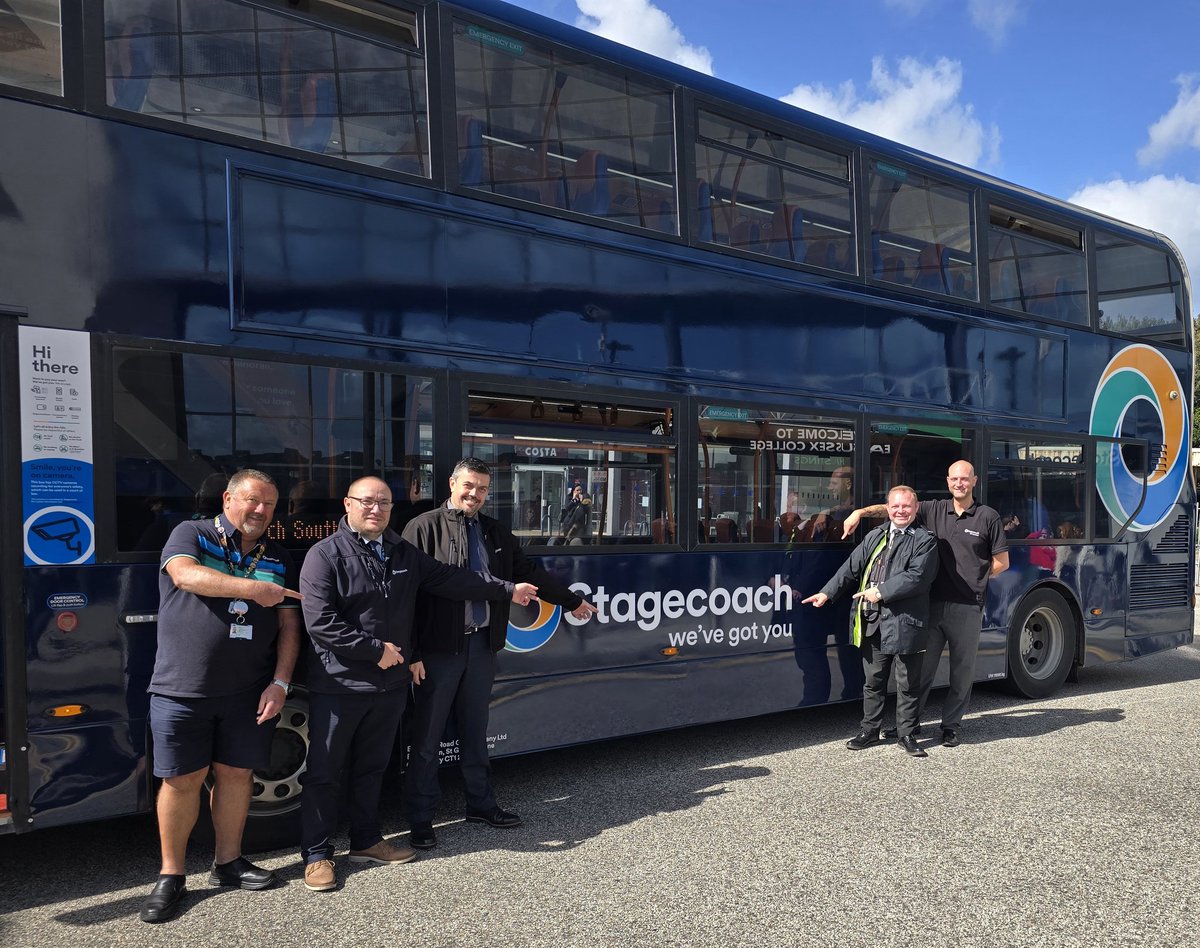 Congratulations to <a href="/StagecoachSE/">Stagecoach South East</a> on being awarded the #PlatinumChampionLordAward in recognition for their services to charity, commerce, employment creation and for being a real heartbeat for community connectivity. The award is presented annually on Hastings Day