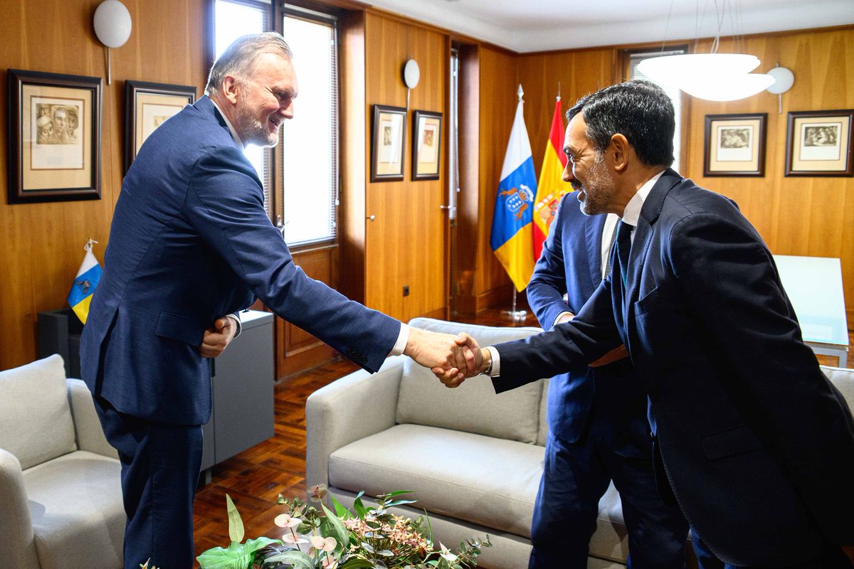 🇳🇴 #ACCIÓNEXTERIOR 𝗟𝗼𝗽𝗲 𝗔𝗳𝗼𝗻𝘀𝗼 𝗿𝗲𝗰𝗶𝗯𝗲 𝗮𝗹 𝗘𝗺𝗯𝗮𝗷𝗮𝗱𝗼𝗿 𝗱𝗲 𝗡𝗼𝗿𝘂𝗲𝗴𝗮, 𝗟𝗮𝗿𝘀 𝗔𝗻𝗱𝗲𝗿𝘀𝗲𝗻, 𝗲𝗻 𝘀𝘂 𝗽𝗿𝗶𝗺𝗲𝗿𝗮 𝘃𝗶𝘀𝗶𝘁𝗮 𝗼𝗳𝗶𝗰𝗶𝗮𝗹 𝗮 𝗹𝗮 𝗶𝘀𝗹𝗮.⁣

👉🏽 Durante el encuentro se abordaron distintas 𝗼𝗽𝗼𝗿𝘁𝘂𝗻𝗶𝗱𝗮𝗱𝗲𝘀 𝗱𝗲