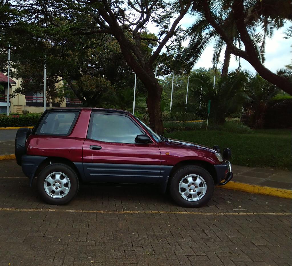 SheDefender's tweet image. [RAV 4s Needed] We are urgently looking for two Rav 4s for field work in some upcountry districts in #Uganda. We need an automatic transmission and another, manual transmission. If you know anyone selling Rav 4s (See pics) in good condition, Please reach out. Budget 9-10m Ugx.🙏