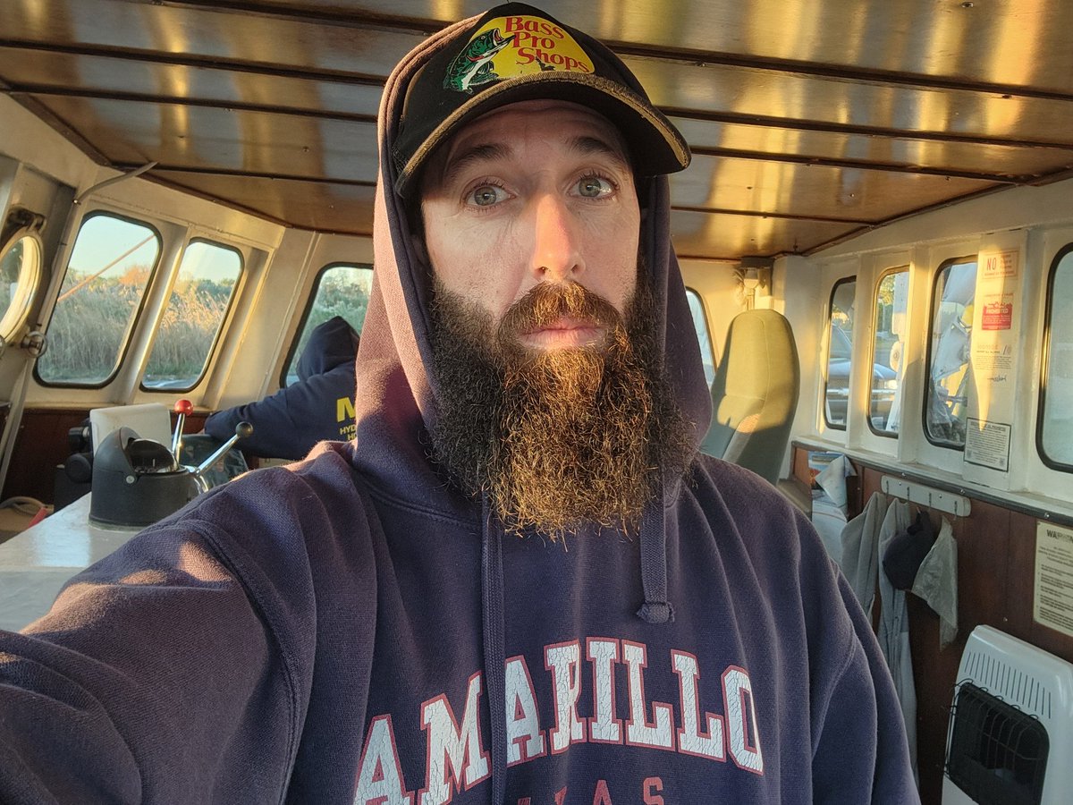 GM 😃 to all the #Pioneers 🥧 and 🐝 #Beeleivers out there! 

Wanna hop on #X and say what's up to my community! 

Just getting ready for Fall 🍂 
      Fishing  🐟 Season! 

Keep mining,  keep building 👷‍♂️ 💪🏽 
      Keep engaging 💯💥

#PiNetwork #Bee #Web3