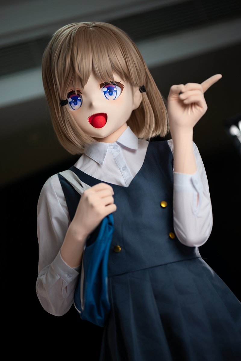 拍的太好看了，我要多分几次发！🥰
📸：<a href="/QIUYUERMING/">秋月日明</a>
#kigurumi 
#着ぐるみ 
#shinmai_renkin