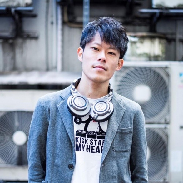 本日の #あぶしょーの宴 出演者情報

そめかつ41歳のお祭り

📅2025年10月19日(日)
🕰️11:30-20:00
🕋沼袋section9

🎧ぺいこ(<a href="/dj_peiko/">ぺいこ</a> )

詳細は⬇️
twipla.jp/events/672056

#2025そめ誕

次回あぶ宴の詳細は⬇️
twipla.jp/events/697576