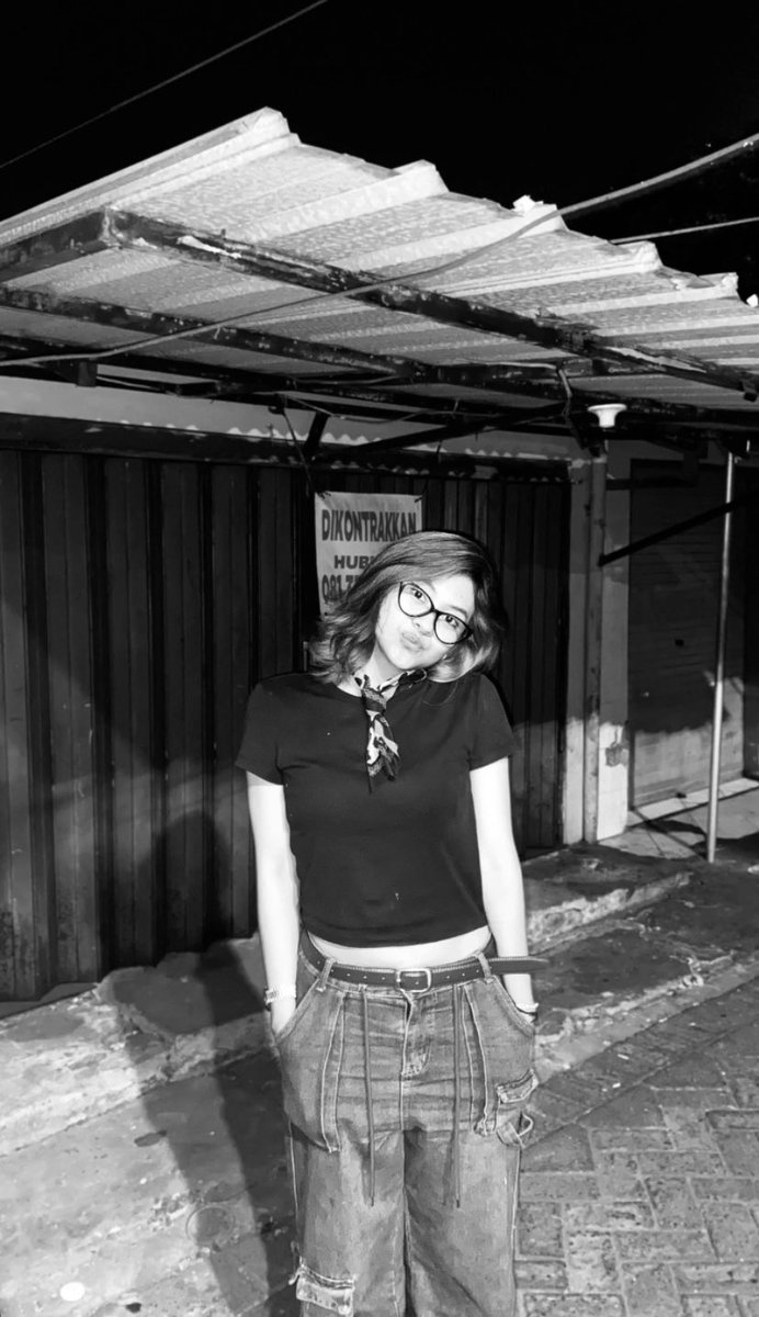 kaleadll's tweet image. last. 
gw mau ngilang lg bye all luv u👋🏻🩷