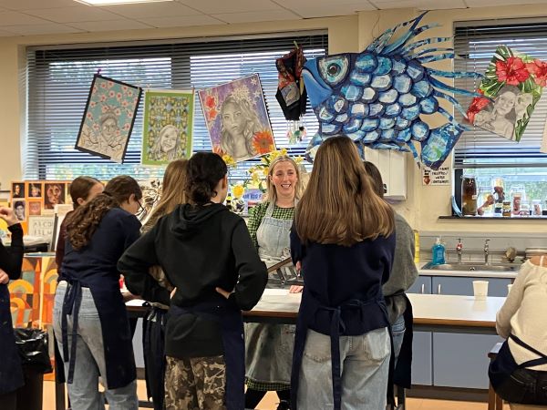 Friends re-united! Italian schools’ exchange students are back in Bangor Academy.

Following our trip to Lombardy, Italy in September to trace some of the Via Columbani, our exchange school friends from Brescia and Bobbio are back in Bangor.