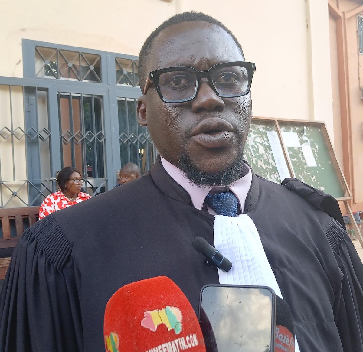 ⭕️ Condamnation de Dr Demba Mara : son avocat, Mohamed II Kourouma, dénonce une “justice sélective”

is.gd/joQJ0S