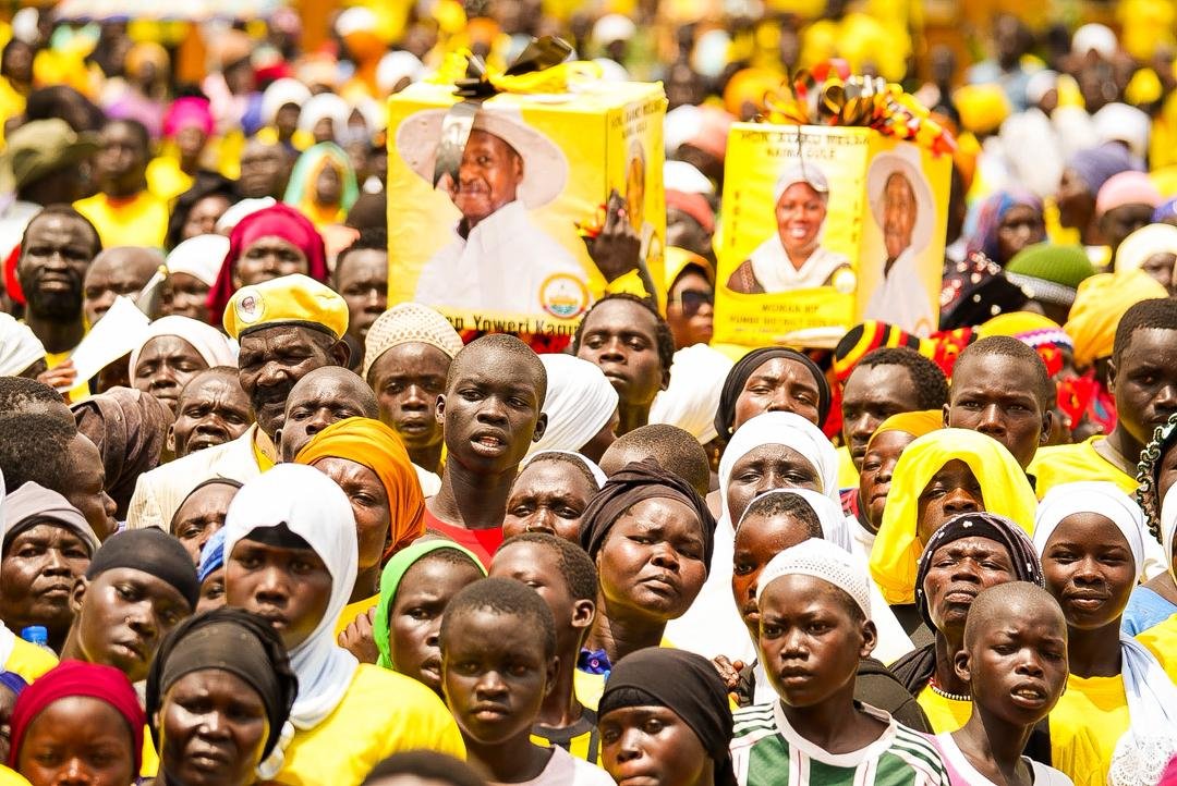 The people of Yumbe are eagerly waiting to welcome H.E. Gen. Yoweri Kaguta Museveni <a href="/KagutaMuseveni/">Yoweri K Museveni</a> and listen to his message of prosperity! 🇺🇬
#VoteM72026 | #ActivityBasedMobilizers | The Umbrella Association of NRM Mobilization Groups <a href="/NRMOnline/">NRM Party</a> <a href="/nrmgroups/">Umbrella Association of NRM Mobilization Groups</a>