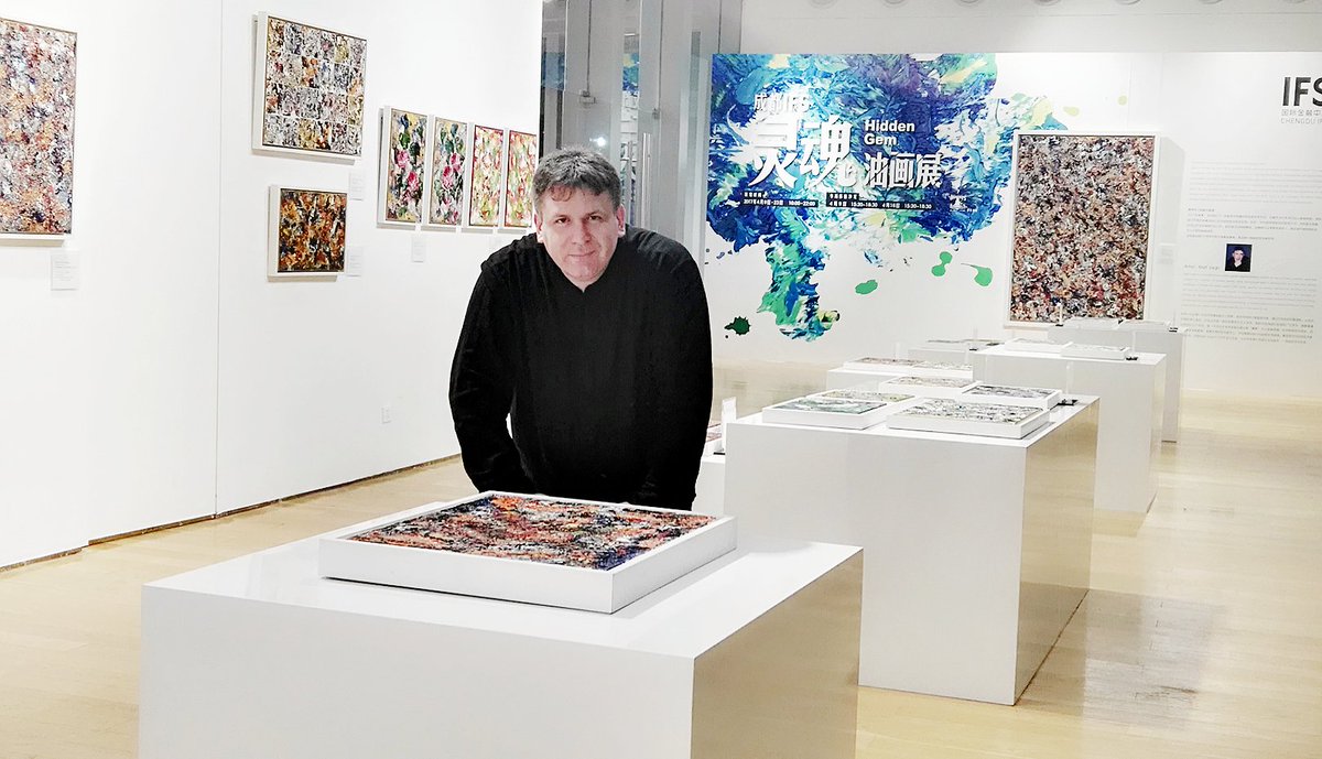 TheApiens's tweet image. Web3 and the Democratization of Art

Grok&apos;s thoughts on Web3&apos;s democratization of art based on his knowledge of our founder @mattvegh&apos;s work. 

Comparison with Traditional Metrics:

Price Range: If your works are selling in the range of $3,000 to $30,000, this places them in a…