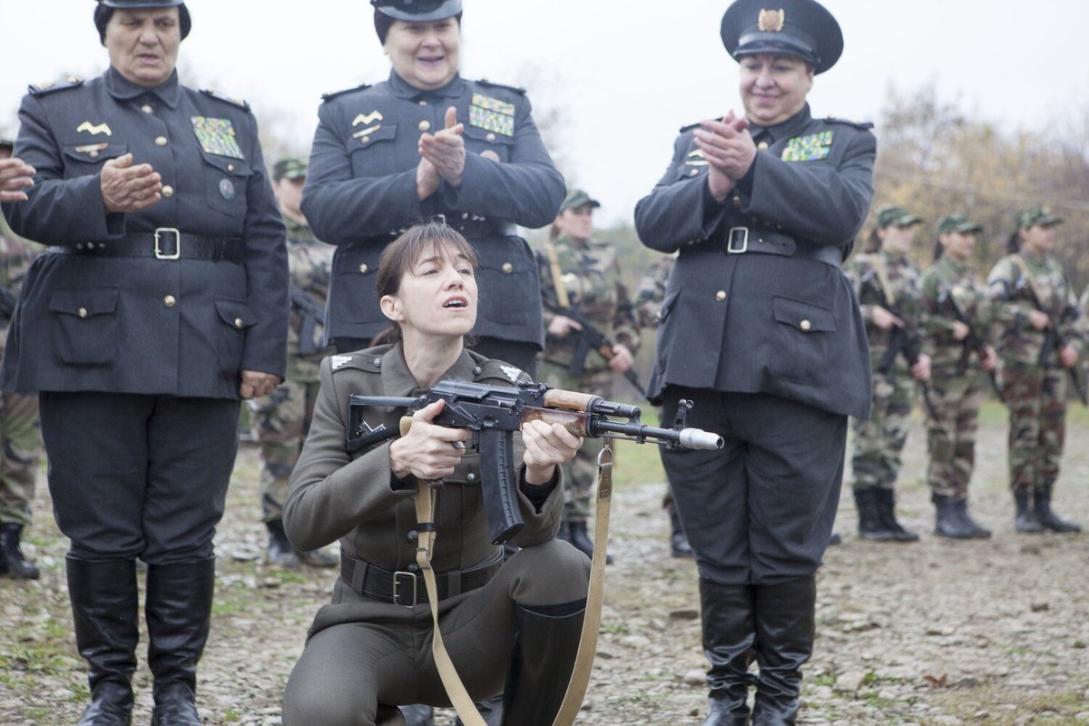 Zhivoderova's tweet image. Никогда не видела обсуждение в Твиттере фильма &quot;Джеки в царстве женщин&quot;.
Кто смотрел этот шедевр?