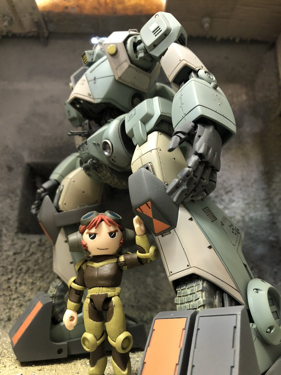 #おまえらマジで25年以上前に作った模型を貼る勇気があるのかキャンペーン

模型道に戻るキッカケとなったM1号のゴジラくんと
初めて模型誌に載ったウォーカーギャリア
今も我が家で元気にしています😃