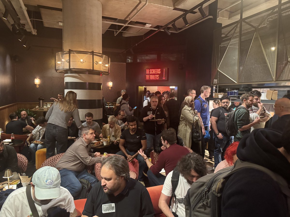 Prompt Engineering Conference - Tickets on sale! tweet media