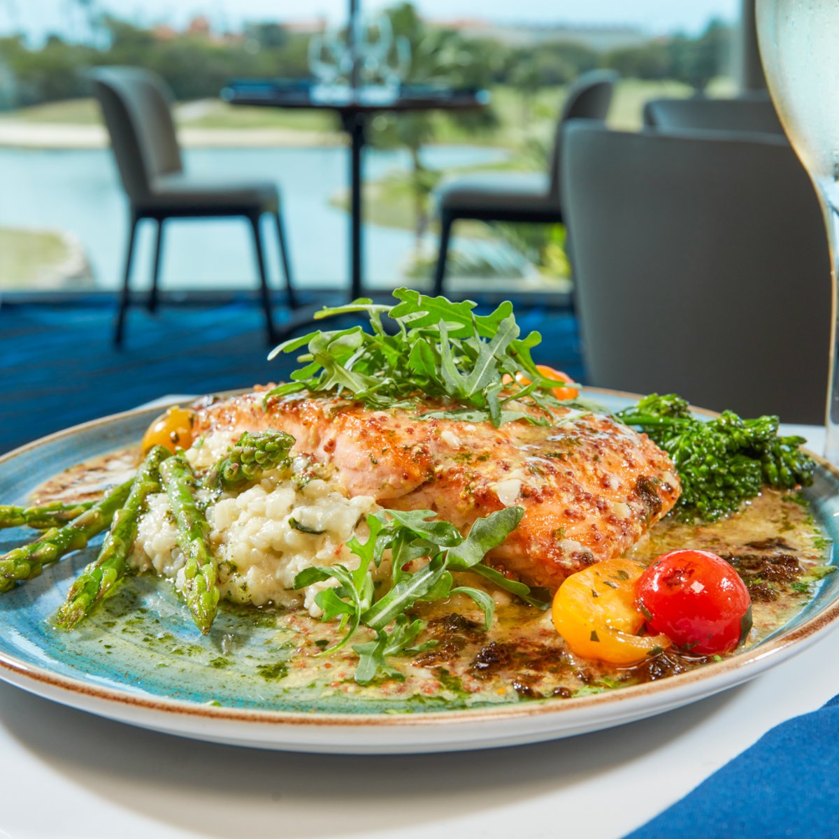 windowsonaruba's tweet photo. Happy World Food Day from Windows on Aruba! 🌍🍝 Today, we’re celebrating the flavors that bring people together — and nothing does that better than authentic Italian cuisine with a Caribbean twist. 🇮🇹🌴

Menu: https://t.co/rTBRiAIW5t https://t.co/Gef29l8En2