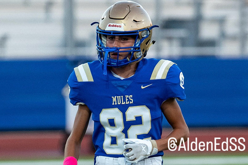 AldenEdSS's tweet photo. Ready to Play! Game 8! Letโs Go! #MulesUp ๐ซ๐ค๐ผ๐ @AldenEdSS #AldenEdSS @AHISDAthletics #AHISDathetics @ahmulesfootball #AHHSfootball #AHISD @5PointsPictures #5PointsPictures ๐ธ https://t.co/F3MuxPUyqv