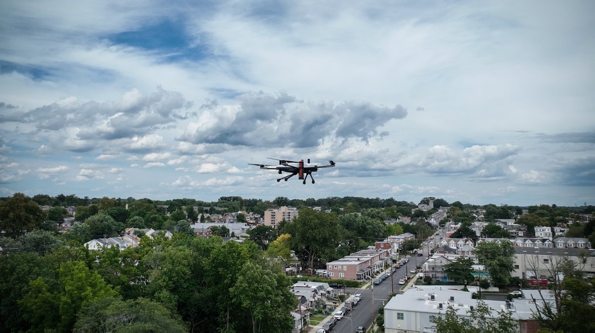asylonrobotics's tweet image. Automated aerial drones and ground robots streamline #security and save money for #logistics and #transportation facilities. Request your demo today: hubs.la/Q03Mqh1G0