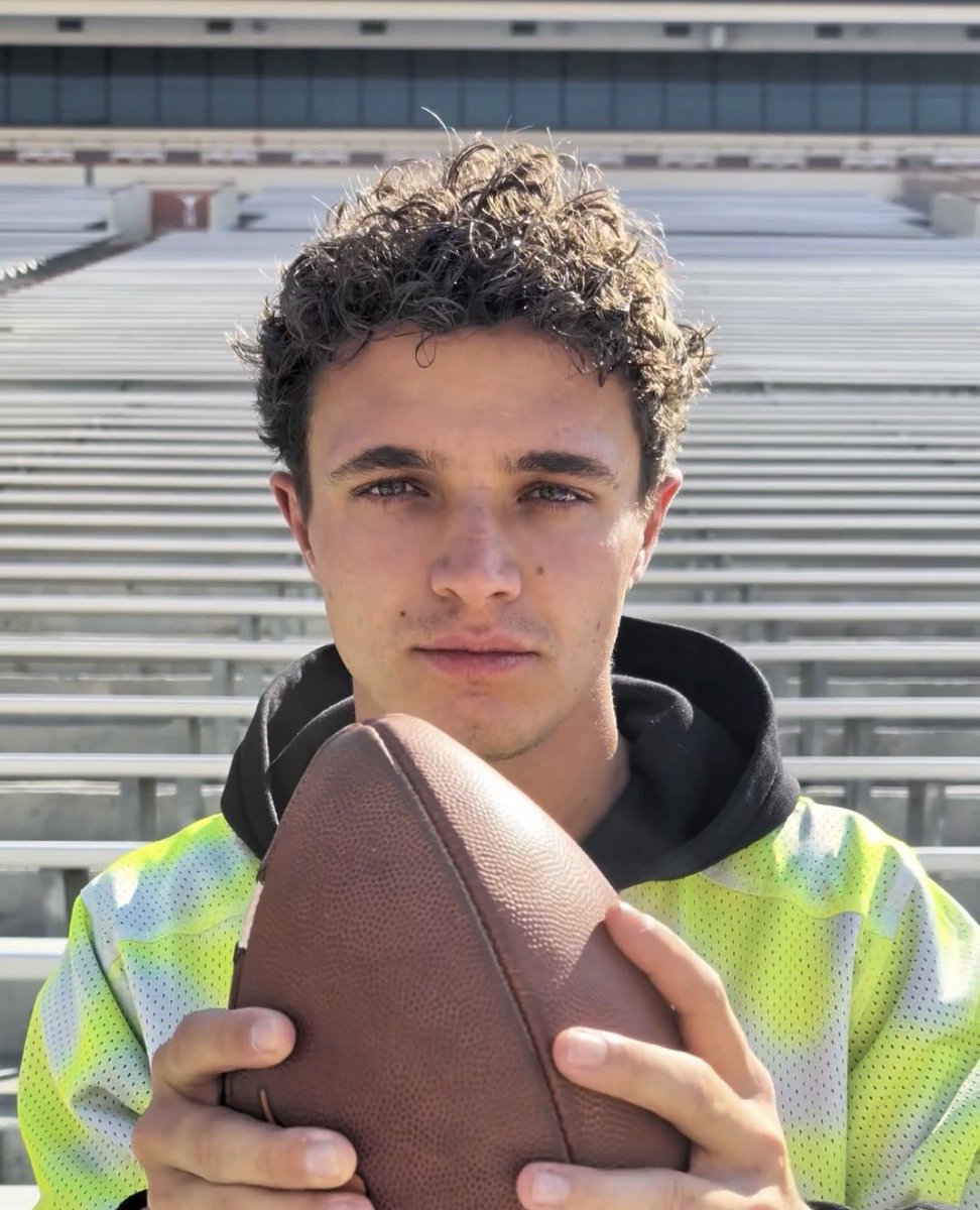 pupkitnor's tweet image. He looks like hes going to LOWK break out in &quot;SAVE THE WHITES&quot; &quot;#ALLLIVESMATTER&quot; &quot;LETS TALK ABOUT THE WHITE GENOCIDE&quot;