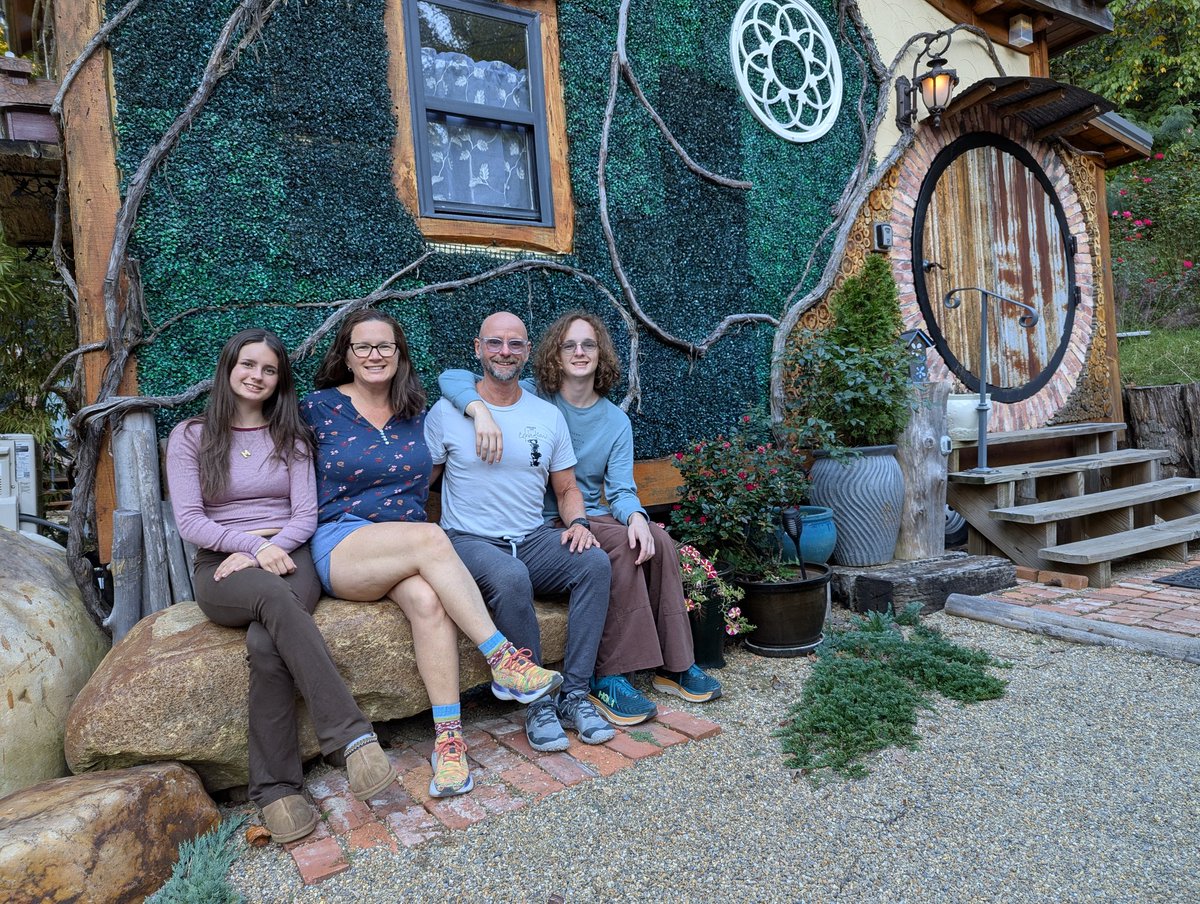 Kari Bruhn tweet media