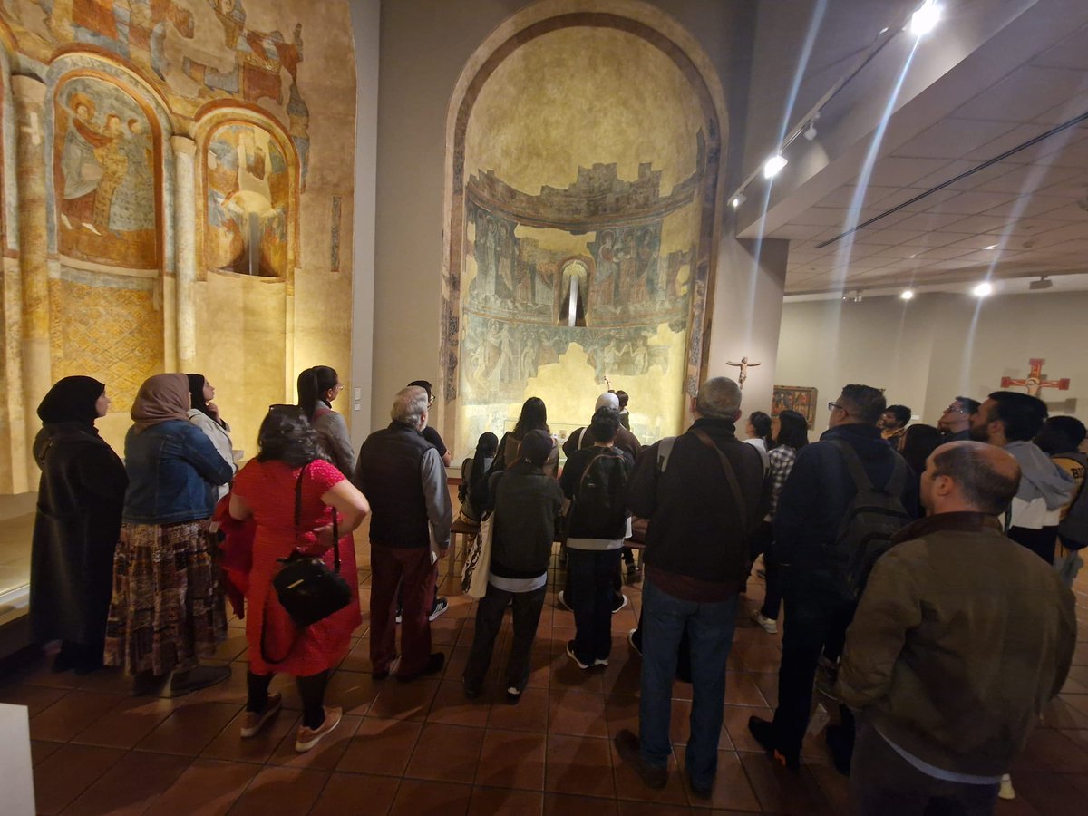 cpnlosona's tweet photo. 🔹Una trentena d’alumnes de bàsic 3 i elemental 2 han visitat el Museu d'Art Medieval de Vic.

L’Helena els ha explicat la col·lecció d’art romànic i gòtic. Han descobert detalls que no coneixien, han fet preguntes ben interessants i molts han dit que hi tornarien.

😄Gràcies! https://t.co/rhTG47udX5