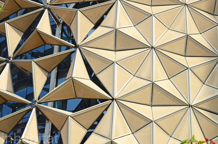Did you know architects are now designing “kinetic” buildings with moving facades that adapt to sunlight, cutting energy use by 40%? The Al Bahr Towers in Abu Dhabi have 2,000 umbrella-like panels that open and close like flowers, blending art and tech! #designbuild