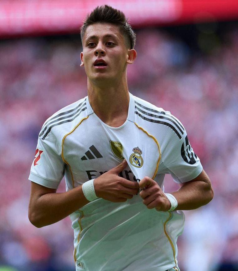 Gilld's tweet image. 🎙️Arda Güler about Xabi Alonso: “The first day he told me: ‘You’re a warrior’. 

 @lemaglequipe