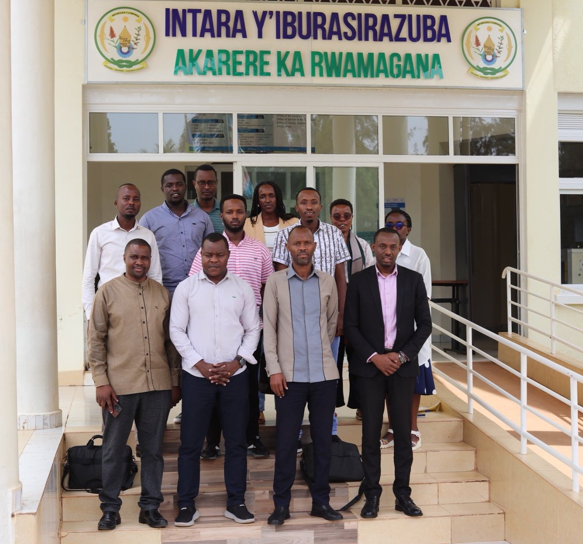 RwamaganaDistr's tweet image. Akarere ka Rwamagana n'Ikigo @ganzafrica batangije ubufatanye muri serivise nkenerwa ku baturage nk'iz’ubutaka, ubuhinzi, n'ibidukikije. Muri ubu bufatanye hazibanda ku kwimakaza ikoranabuhanga muri izi serivise hagamijwe kugabanya igihe abaturage bamaraga bategereje igisubizo.