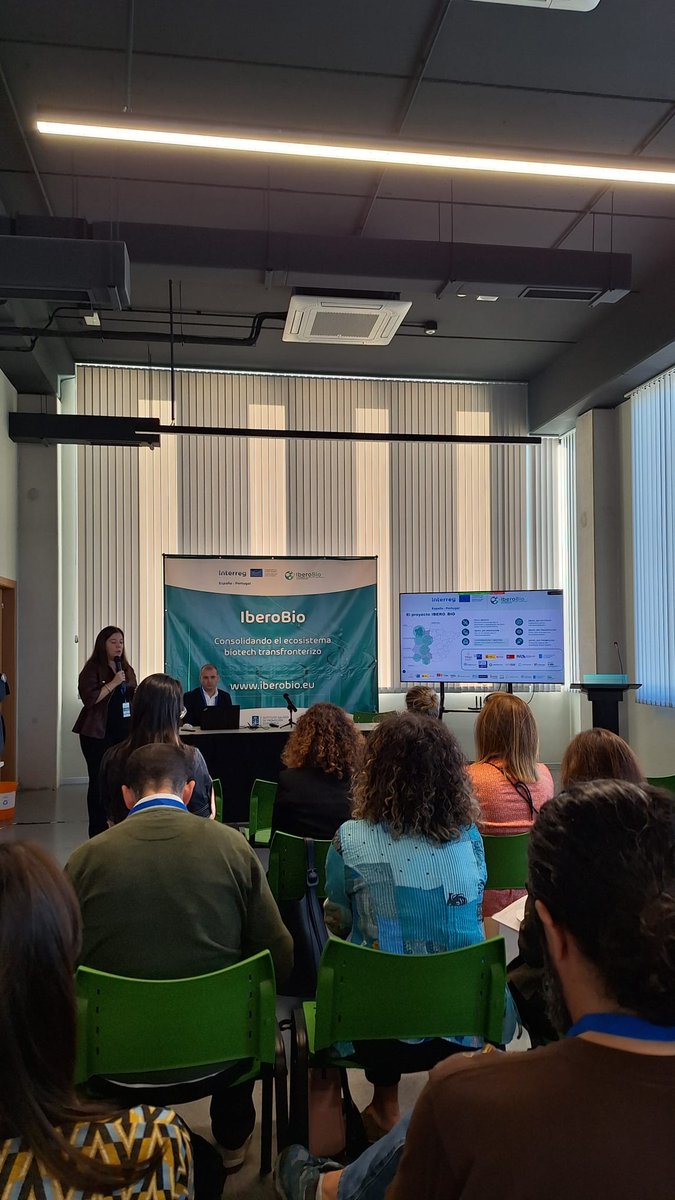 FundecytPCTEX's tweet image. Estamos en Santiago (Galicia) presentando la herramienta desarrollada por @FundecytPCTEX para conectar el ecosistema biotech ibérico en el marco de @poctep - #IberoBio.

El Mapa Recursos Biotech del Polo Ibérico Transfronterizo de Biotecnología (España–Portugal).

Un nuevo…