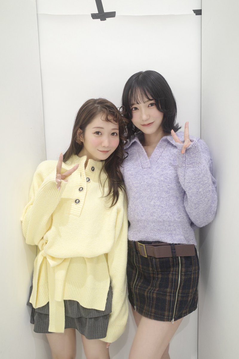 otani_emiri's tweet image. 🎉ar 11月号🎉
衣織と掲載していただいています📸🌈
沢山お洋服を着られて!楽しかった〜〜🫶🏻
スタイリングがどれも可愛くて…😳💞
1ページ1ページにarのこだわりがぎゅぎゅっと詰まっていて読んでいて幸せでした👼🏻✨✨
バチイケないおみりチャンを是非チェックしてね💜🤍