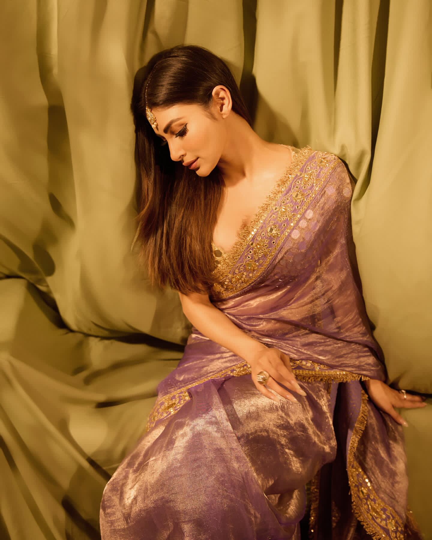 G3YcErYWwAAlFRn?format=jpg&name=large