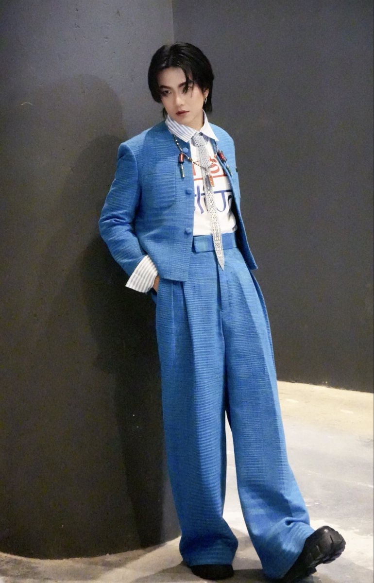 Then and now, I'll always be here to see all your achievements. 💙✨

BUILD AT SIAM PARAGON
#SiamParagonBIFW2025xBuild