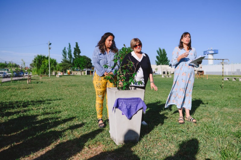 👉🏻 "Si no hay justicia, habrá memoria", una obra sobre Mara Navarro. Con motivo de cumplirse 21 años de un crimen que aún permanece impune, este sábado a las 18 se realizará una presentación sobre avance de este trabajo en el Centro Cultural Universitario ➡️