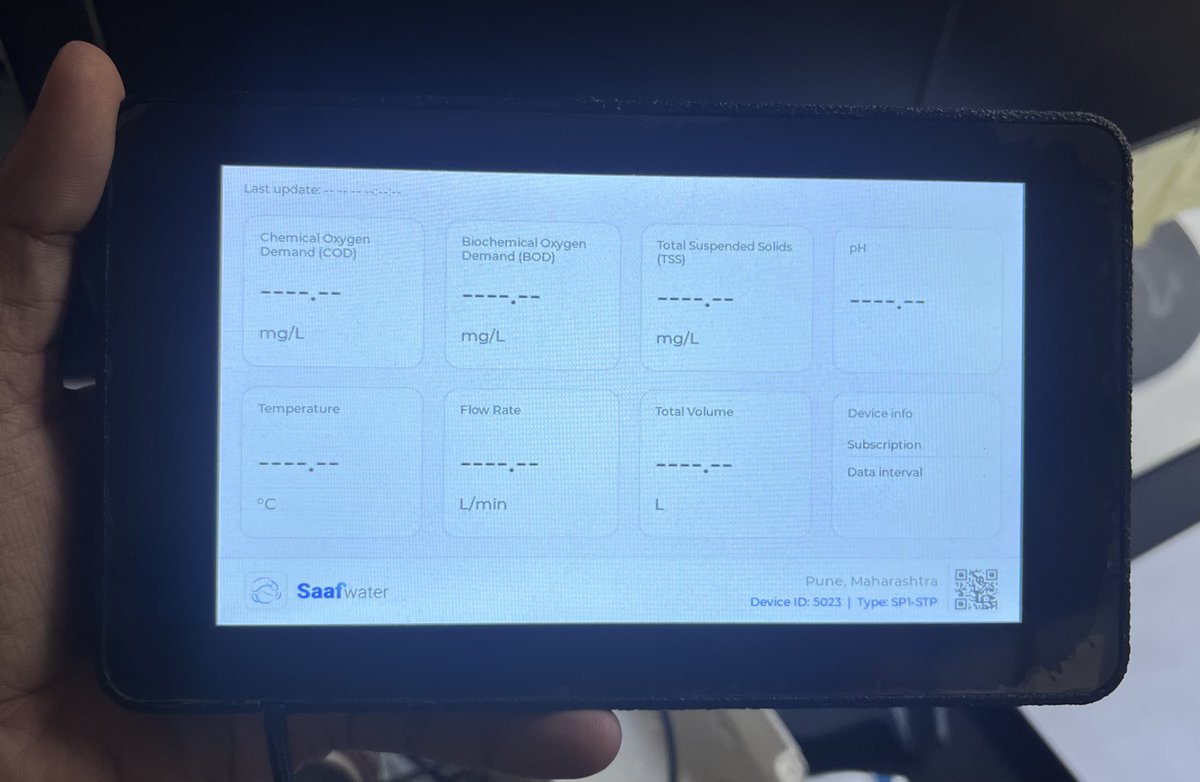 SanketMarathe09's tweet image. Pragmatism > Perfection. A lesson from our latest hardware sprint @Saafwater
Our 1st attempt at a display was a custom 7" ESP32-S3+LVGL. It was bulky and low-res. After finding RasPi displays too costly, we pivoted to a simple Android tab
A fast, pragmatic move. #buildinpublic