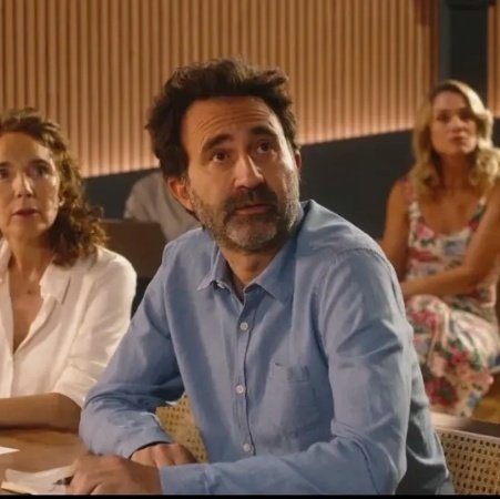 hapsanderson's tweet image. 𝜗𝜚 Roman V.