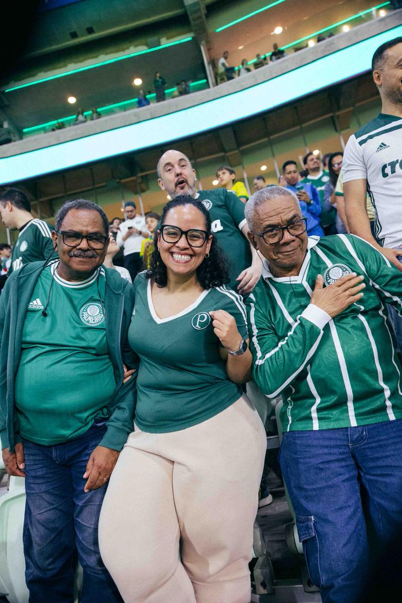 avantipalmeiras's tweet image. É 𝐍𝐎́𝐒 POR 𝐍𝐎́𝐒 ! 💚
Bom dia, torcida que canta e vibra! Belíssima quinta-feira pós-goleada do #MaiorCampeãoDoBrasil 🐷
#OPoderDoAvanti