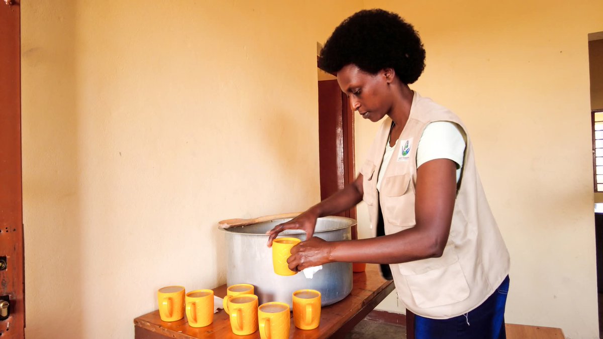ImicokamaRadio's tweet photo. À l’occasion de la Journée mondiale de l’alimentation, l'organisation Action et Humanisme alerte : 1,9 million de #Burundi -ais vivent en insécurité alimentaire. Chaque enfant mérite une alimentation suffisante et nutritive.https://t.co/rSyLS6U6yB https://t.co/i81SIRTfGs