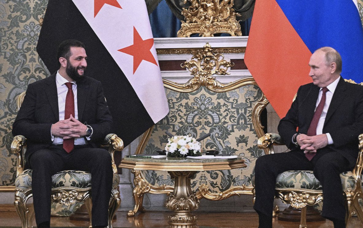 ٢٠١٥/٩/٣٠ روسيا تبدأ بضرب المعارضة السورية ودعم الاسد
٢٠١٧/١٠/٤ اعلنت روسيا استهداف الجولاني واصابته
٢٠١٧/١٢/١١ بوتين :اذا رفع الارهابيون رؤوسهم سيشهدون ضربات لامثيل لها
٢٠٢٤/١٢/٧ لافروف :هيئة الشام ارهابية وغير مقبول سيطرتها على سورية
٢٠٢٥/١٠/١٥بوتين يستقبل الجولاني في الكرملين