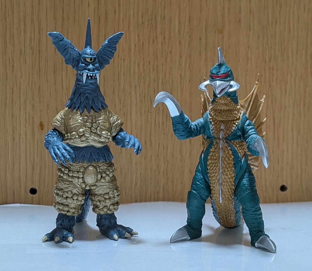 セキケンジ on X