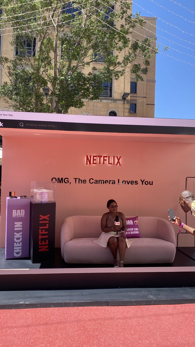 No invite? No problem! 

Tune in to the official Netflix page for an exclusive front row experience. Get to know the cast better! 

<a href="/NetflixSA/">NetflixSA</a> 
#NetflixBadInfluencer