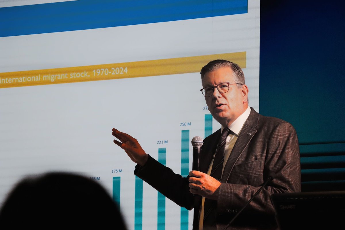 Arthur Erken tweet media