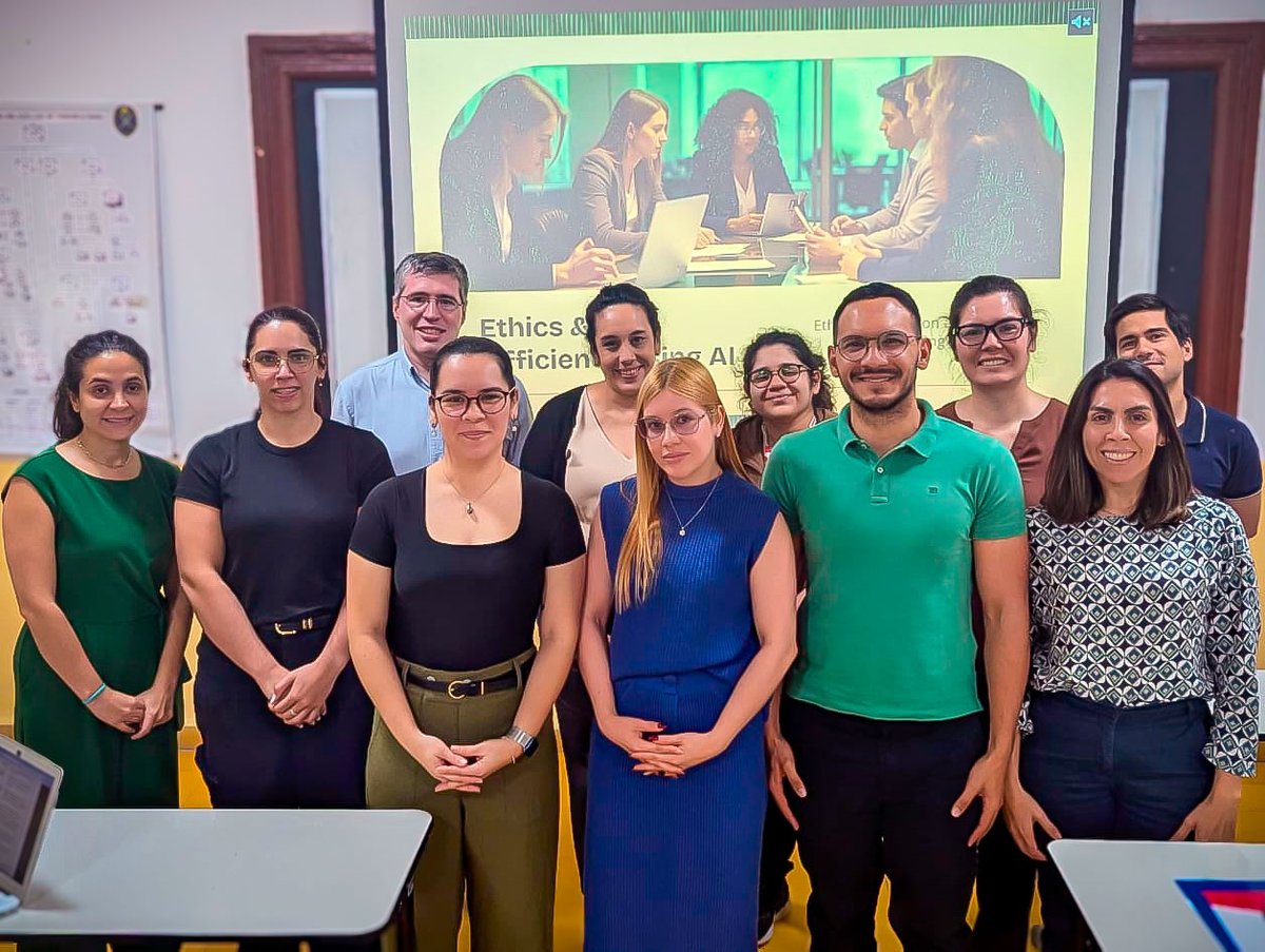 UPTP_py's tweet image. La UPTP realizó una jornada exitosa de capacitación docente sobre Inteligencia Artificial aplicada a la educación, promoviendo su incorporación para experiencias de aprendizaje innovadoras y personalizadas. 

➡️short.do/aDUTT6

#UPTP #InnovaciónEducativa