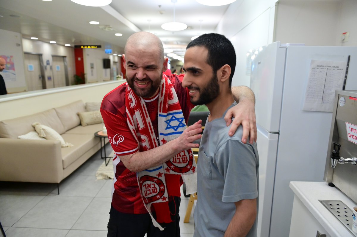 גם שורד השבי נמרוד כהן שוחרר מבית החולים 
<a href="/kettydor/">קטי דור</a> 
צילום: רפי בן חקון, לע"מ