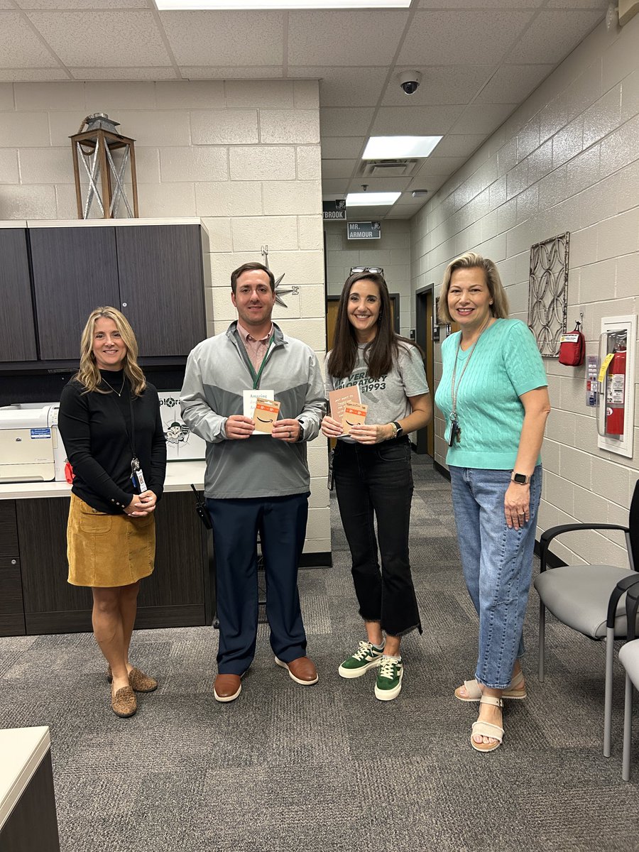 It’s an honor to lead our dedicated team <a href="/MVESGainesville/">Mt. Vernon Exploratory School</a> 💚 Thank you for the thoughtful #BossesDay surprises and for all you do every day for our students and school! 👏🌟<a href="/ChaseArmourMVES/">Chase Armour</a> <a href="/mrsnixcounsels/">Bethany Nix</a> <a href="/Hall_Schools/">Hall County Schools</a>