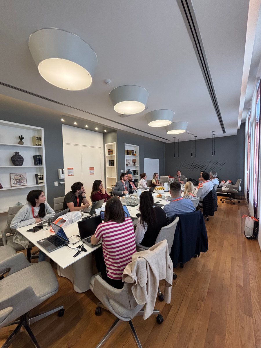 La semana pasada abrimos las puertas de nuestras oficinas para un encuentro único entre profesionales del derecho y nuestro equipo editorial.

¡ Gracias a todos los que participaron y lo hicieron posible!

Hacé click acá y conocé nuestras soluciones: ow.ly/Nuux50Xc4RU.